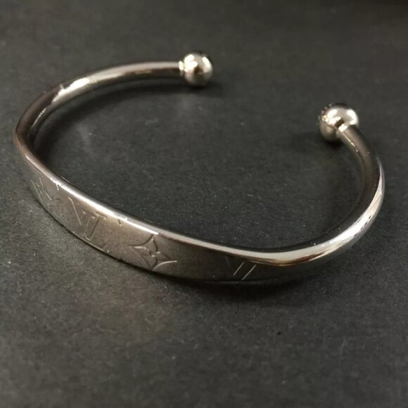 Louis Vuitton Monogram Jonck Silver Tone Bracelet - Picture 2 of 8